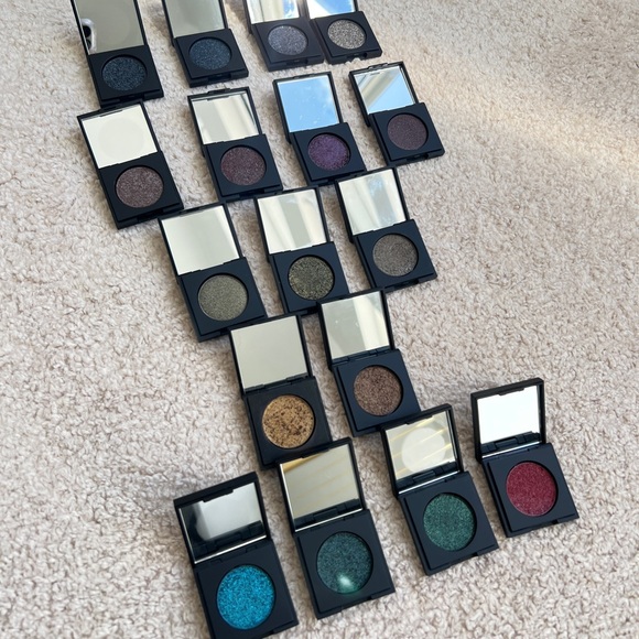 Brand New Dose of Colors Black Compact Set - Picture 2 of 7